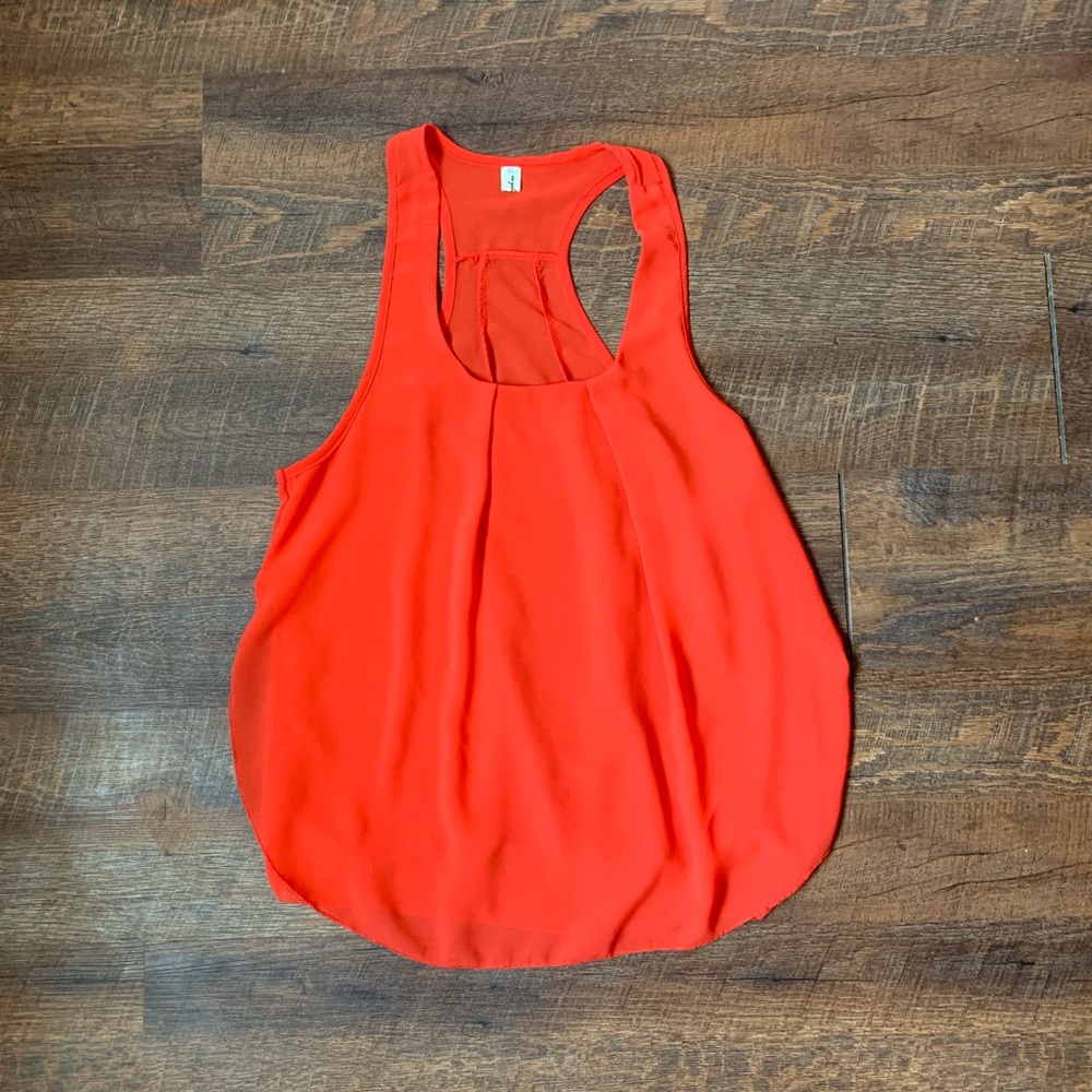 Super cute tank top!